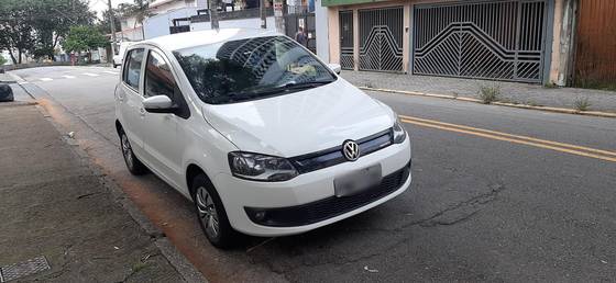 VOLKSWAGEN FOX 1.0 MI BLUEMOTION 8V FLEX 4P MANUAL VOLKSWAGEN FOX 1.0 MI BLUEMOTION 8V FLEX 4P MANUAL